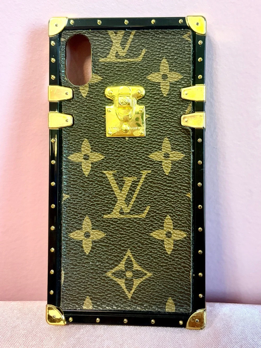 Designer Pattern Brown/Gold Phone Case with Black Trim & Gold Accents — iPhoneXS